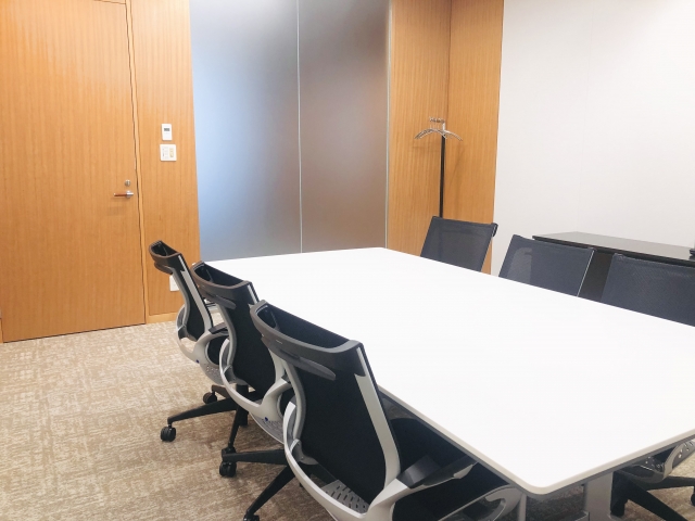 オフィスの作業効率と快適性を高めるオフィス什器・家具導入サービス